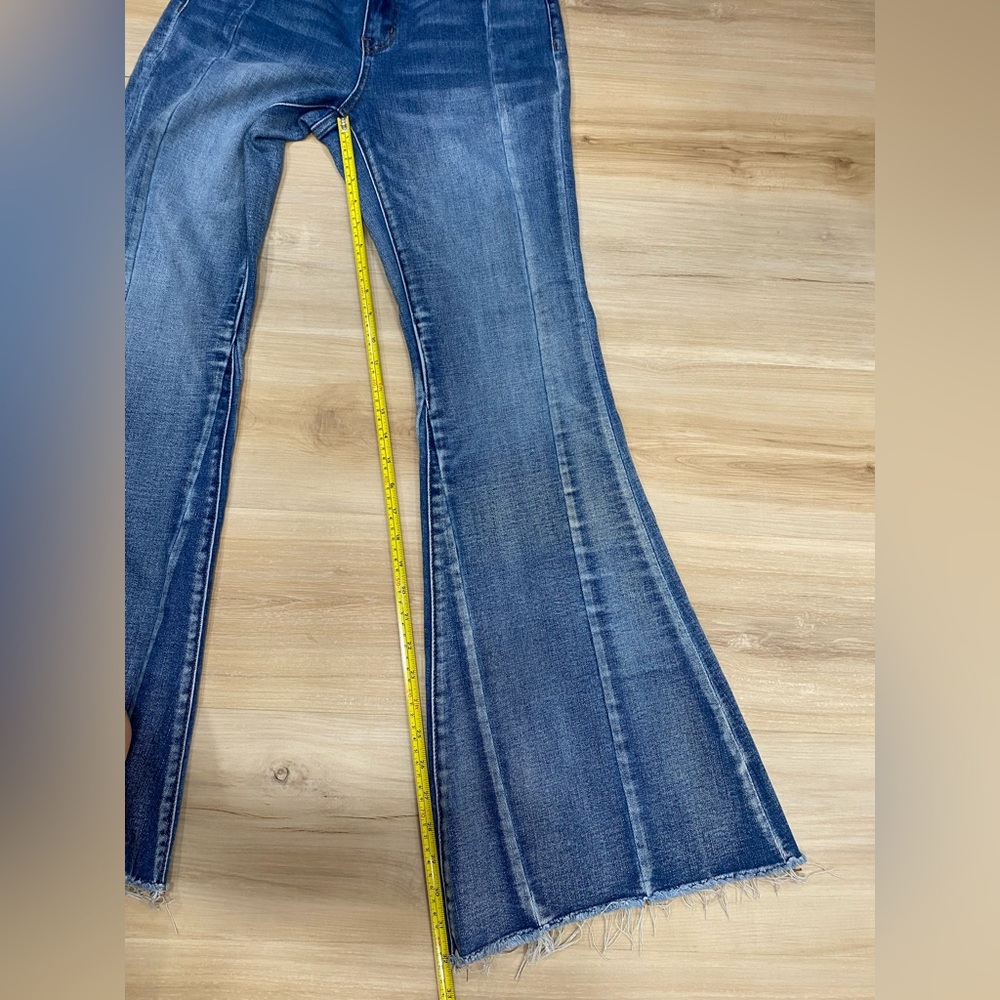 Buckle Bridge By GLY Mid Rise Super Flare Jeans in Blue Denim Frayed Hem Size 29 - Picture 10 of 13